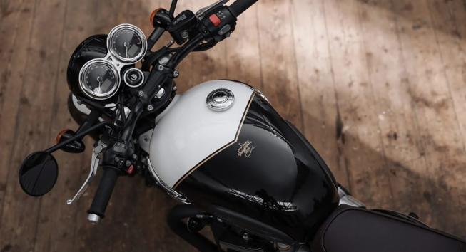 Triumph Bonneville T120 Black DGR Limited Edition